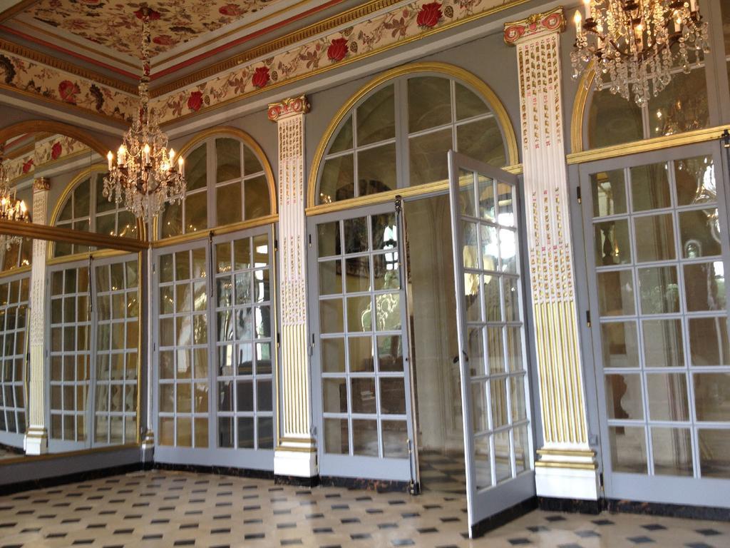 Chateau Du Boschet Bed and Breakfast Bourg-des-Comptes Exteriör bild
