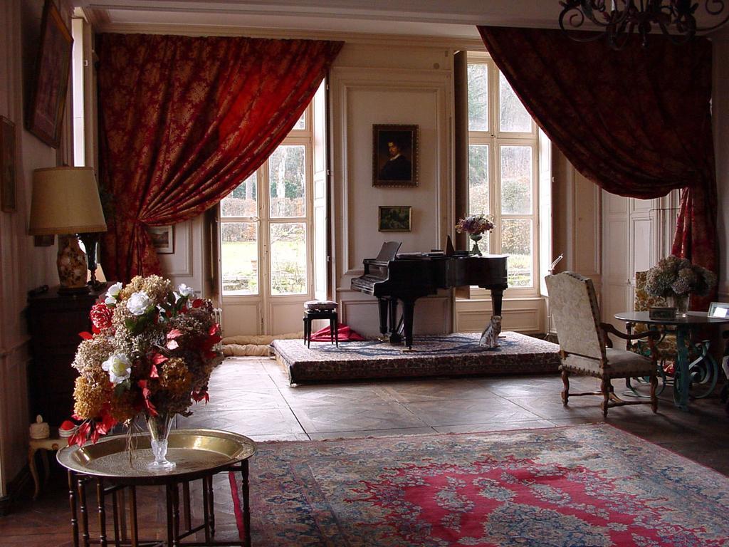 Chateau Du Boschet Bed and Breakfast Bourg-des-Comptes Exteriör bild
