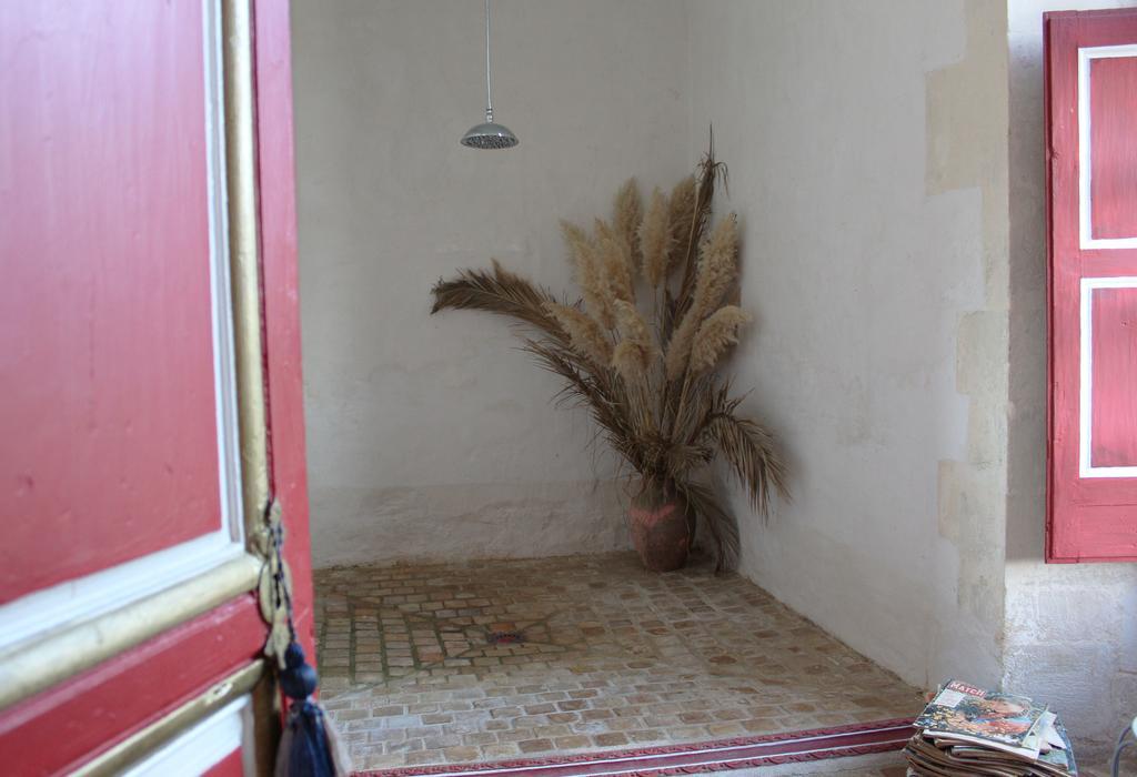 Chateau Du Boschet Bed and Breakfast Bourg-des-Comptes Exteriör bild