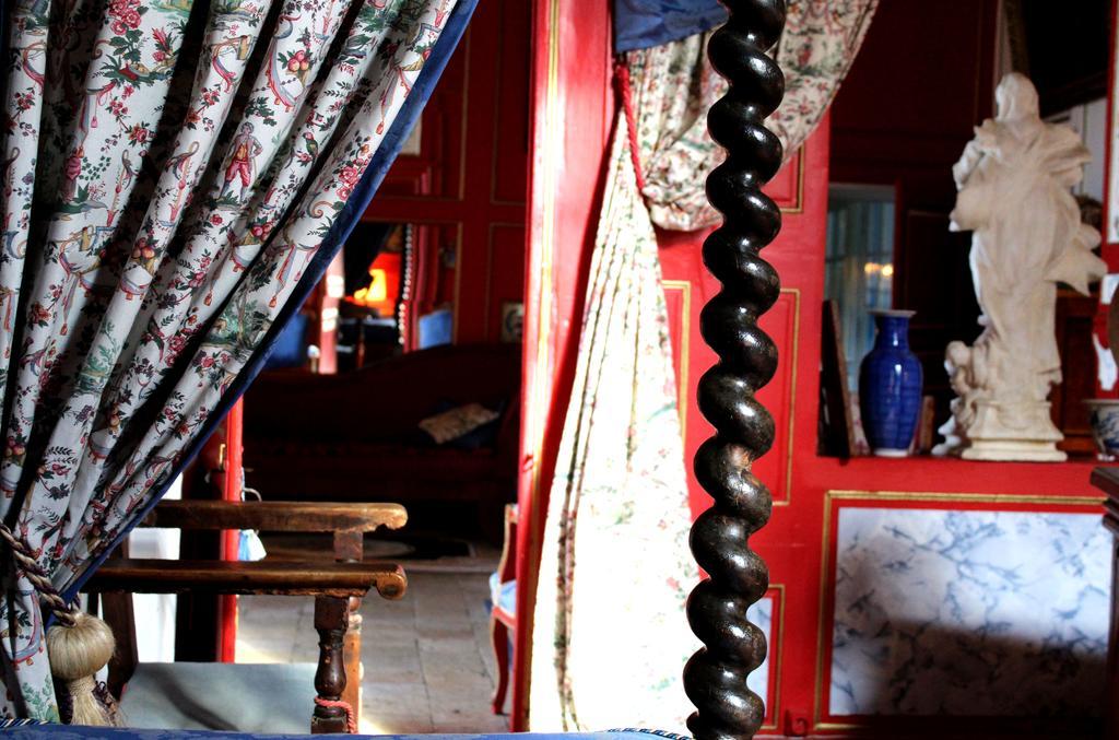 Chateau Du Boschet Bed and Breakfast Bourg-des-Comptes Exteriör bild
