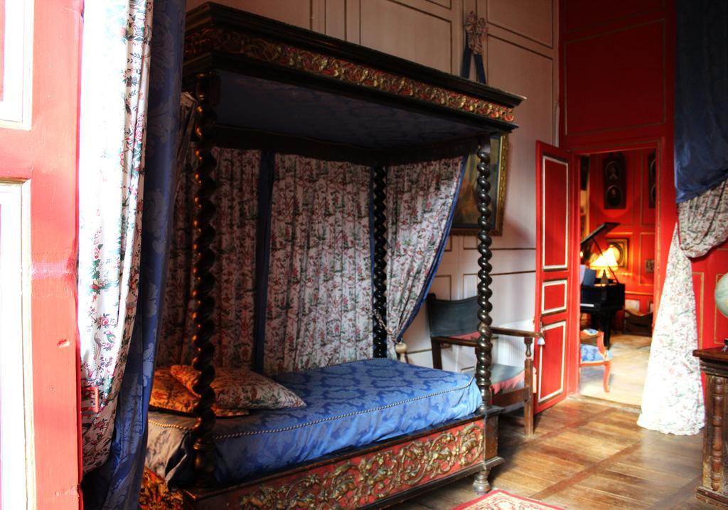 Chateau Du Boschet Bed and Breakfast Bourg-des-Comptes Exteriör bild