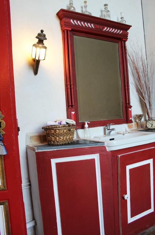 Chateau Du Boschet Bed and Breakfast Bourg-des-Comptes Exteriör bild