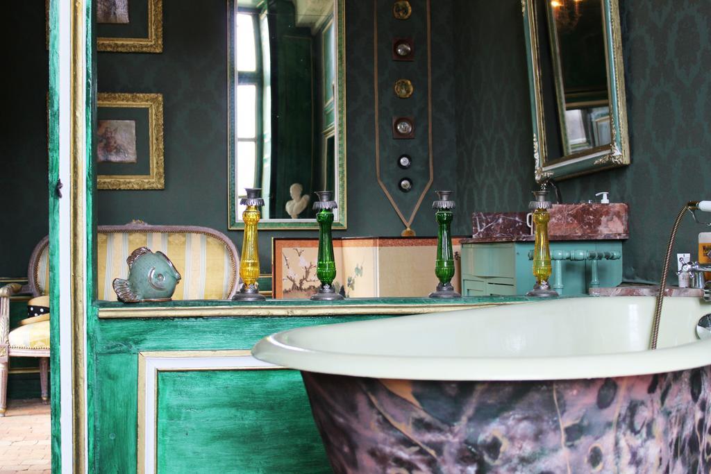 Chateau Du Boschet Bed and Breakfast Bourg-des-Comptes Exteriör bild