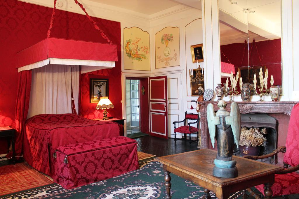 Chateau Du Boschet Bed and Breakfast Bourg-des-Comptes Exteriör bild